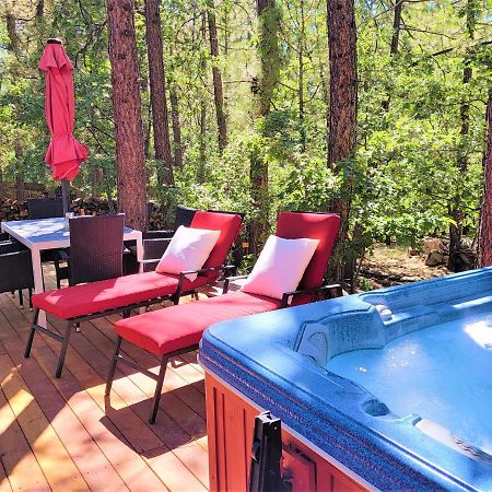 Four Seasons Getaway-Private Hot Spa With Pine Tree Views-Walk To Village And Pineknot Trailhead-Plus King Bed! 大熊湖 外观 照片