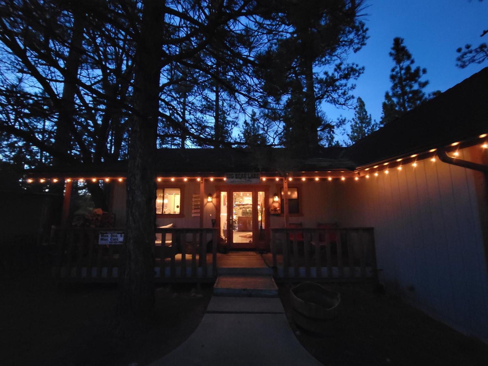 Four Seasons Getaway-Private Hot Spa With Pine Tree Views-Walk To Village And Pineknot Trailhead-Plus King Bed! 大熊湖 外观 照片